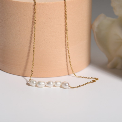 Gold-Tone Necklace with Oval White Pearls