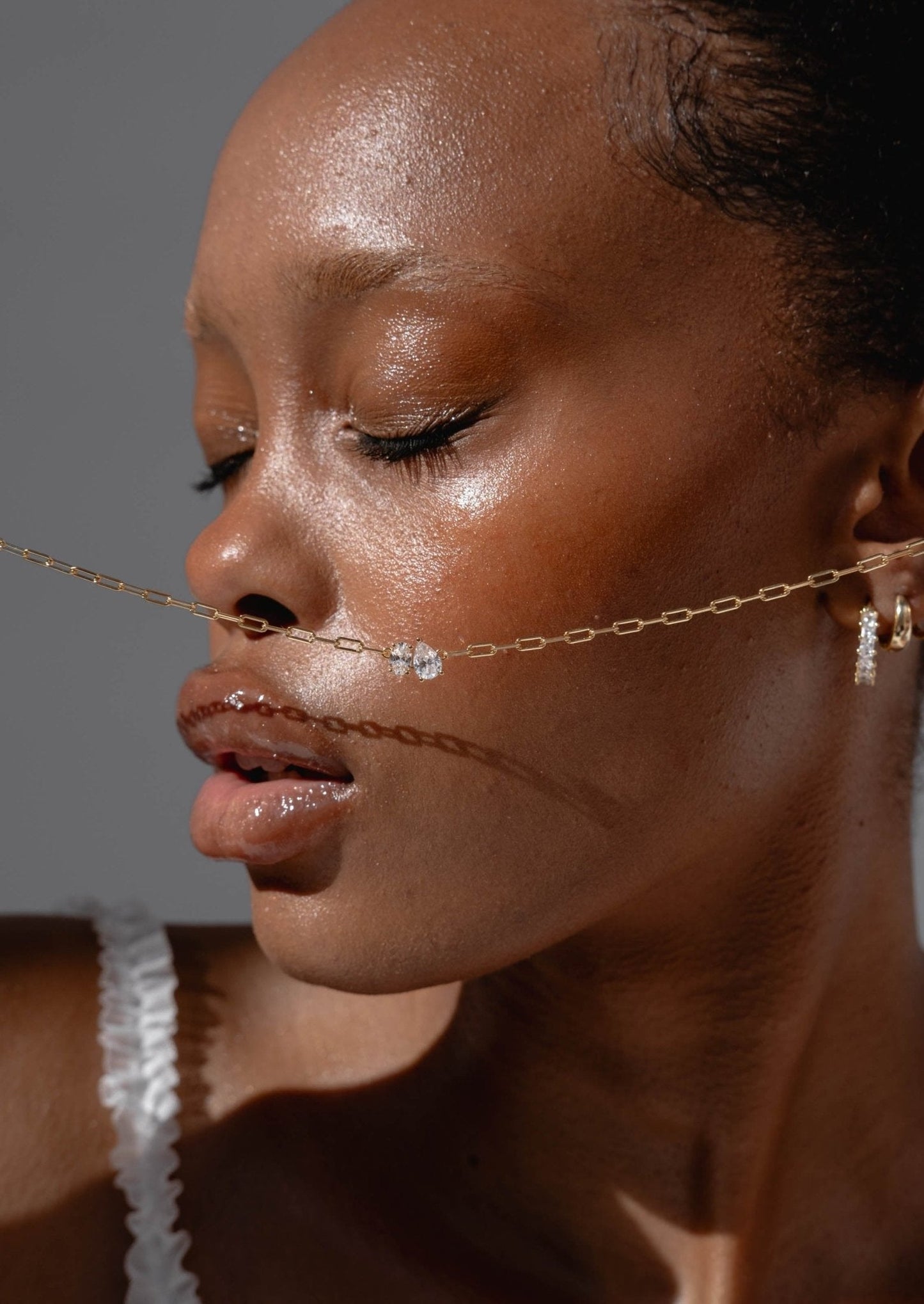 Gold Chain Necklace with Pear and Oval Stones