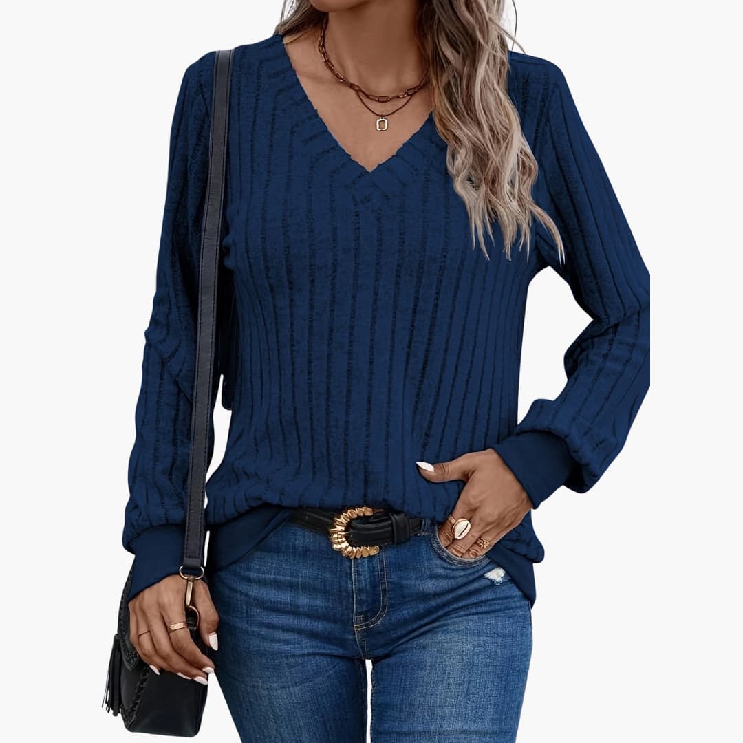 Pullover Sweater – V-Neck – Long Sleeves