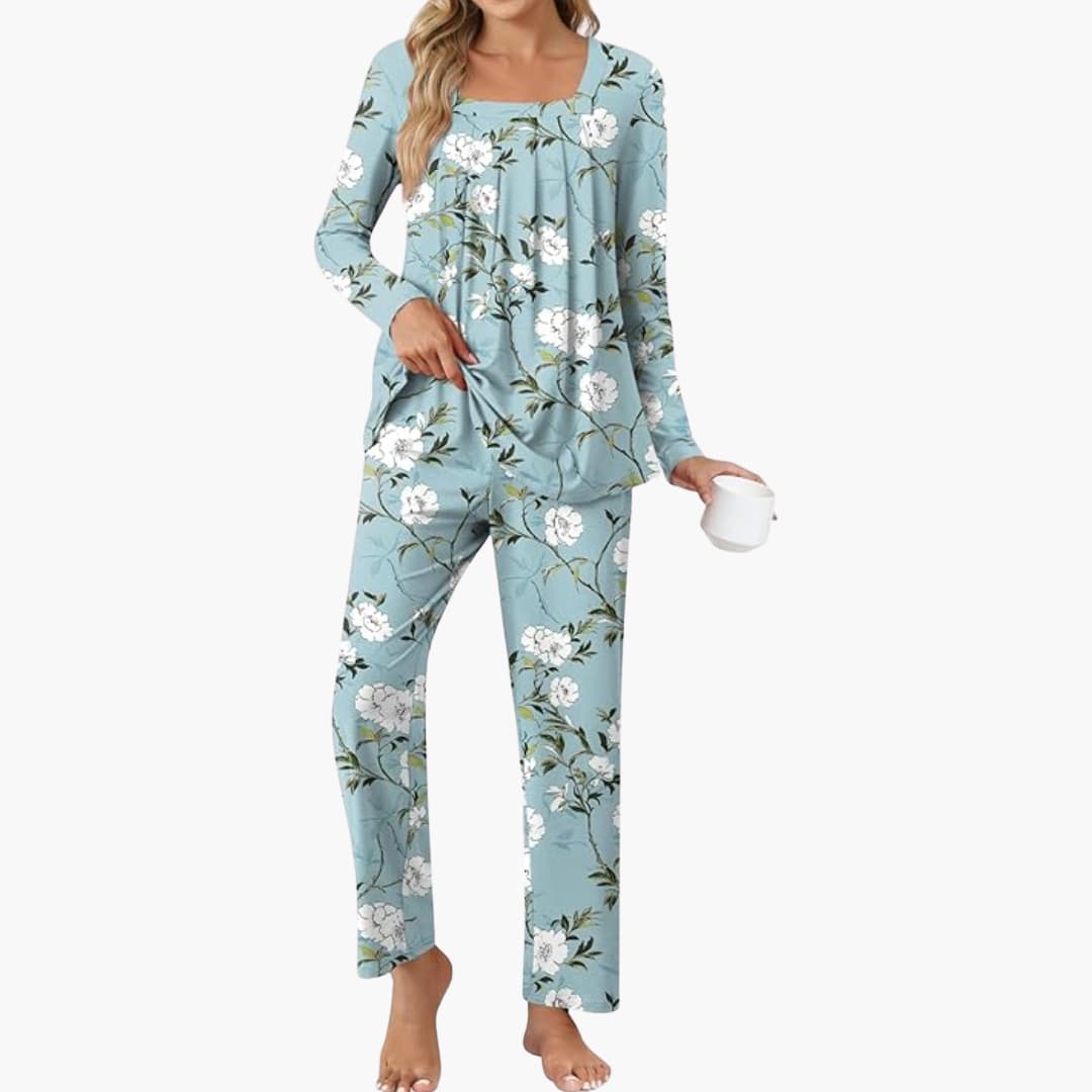 Pajama Set – Long Sleeves – Star Pattern