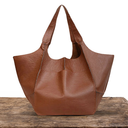Vintage Leather Shoulder Bag with Timeless Allure