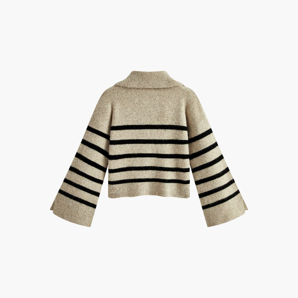 Pullover Sweater – V-Neck – Striped Pattern