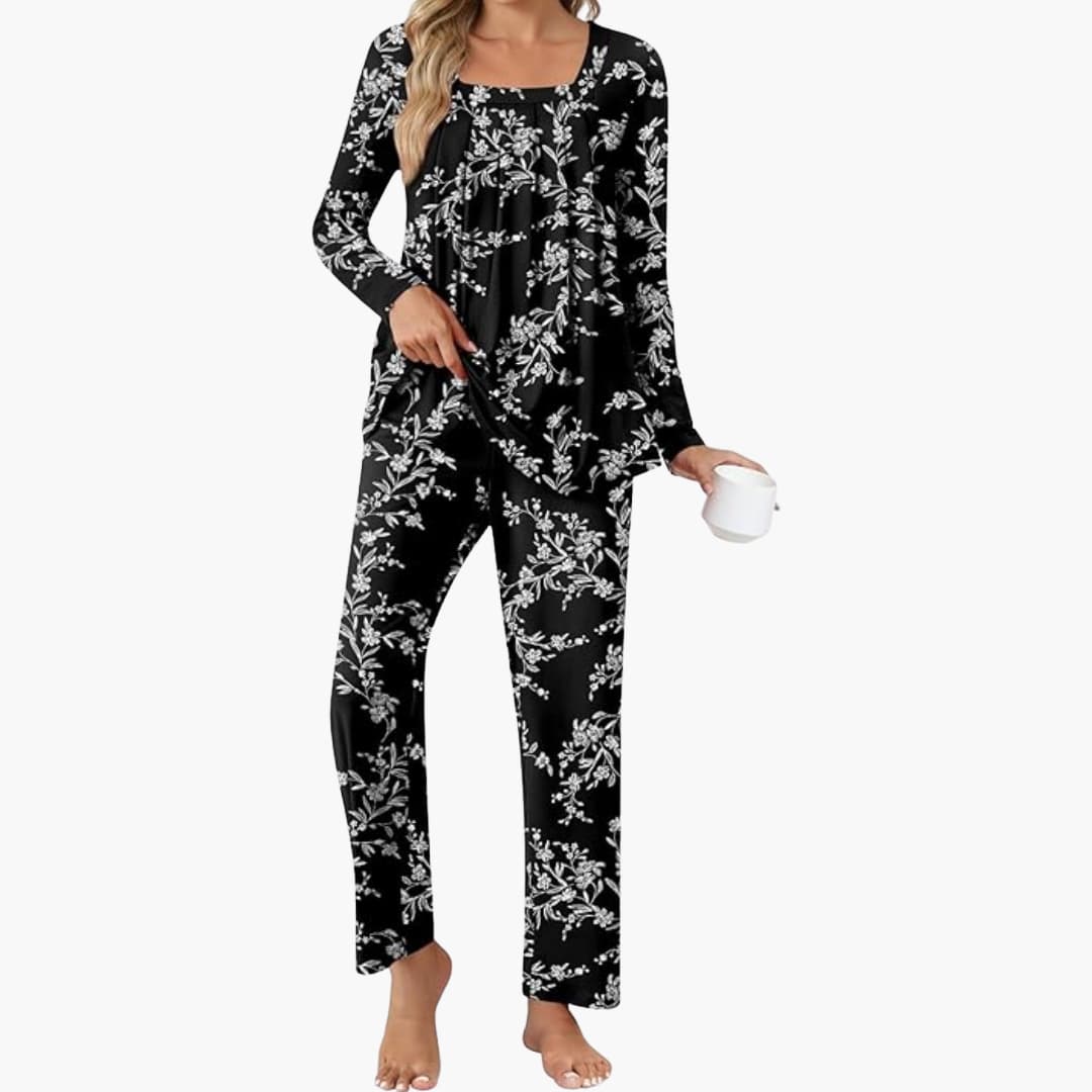 Pajama Set – Long Sleeves – Star Pattern
