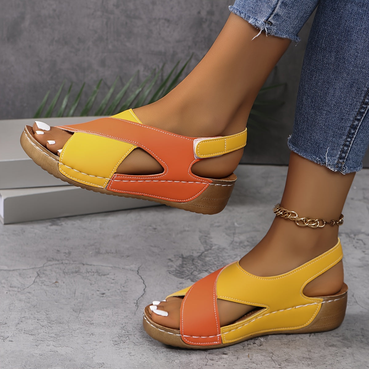 Orthopedic Two-tone Sandals with Thick Sole