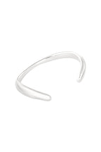 Classic Story Bangle Bracelet Silver – Timeless Polished Cuff Jewelry