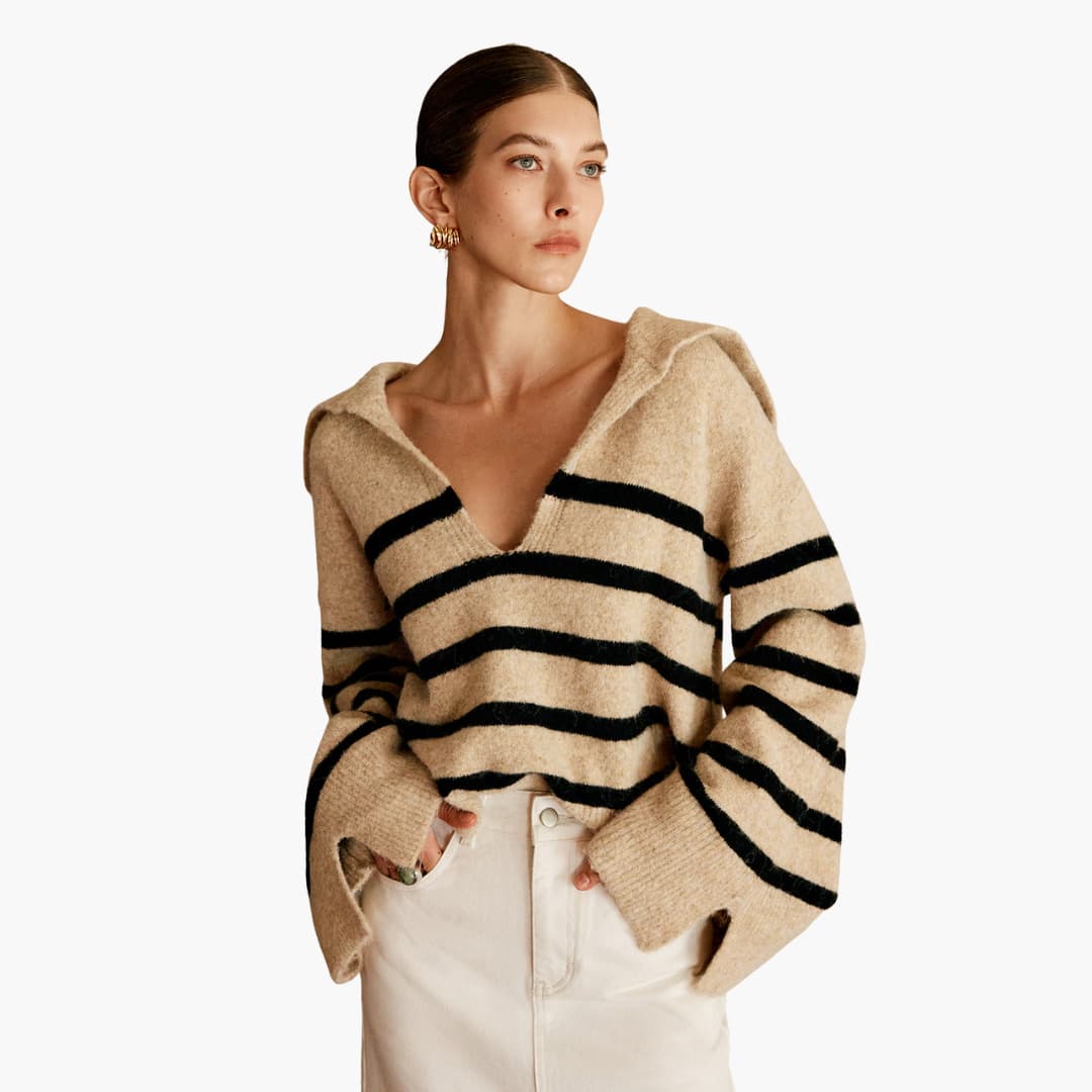Pullover Sweater – V-Neck – Striped Pattern