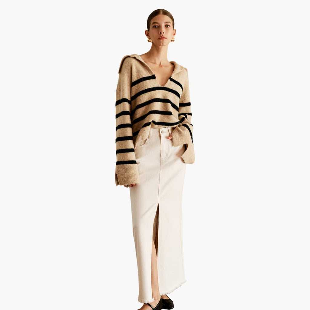 Pullover Sweater – V-Neck – Striped Pattern