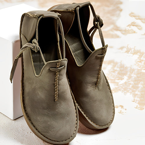 Adaptable Women's Leather Flat Shoes with Stitching Design