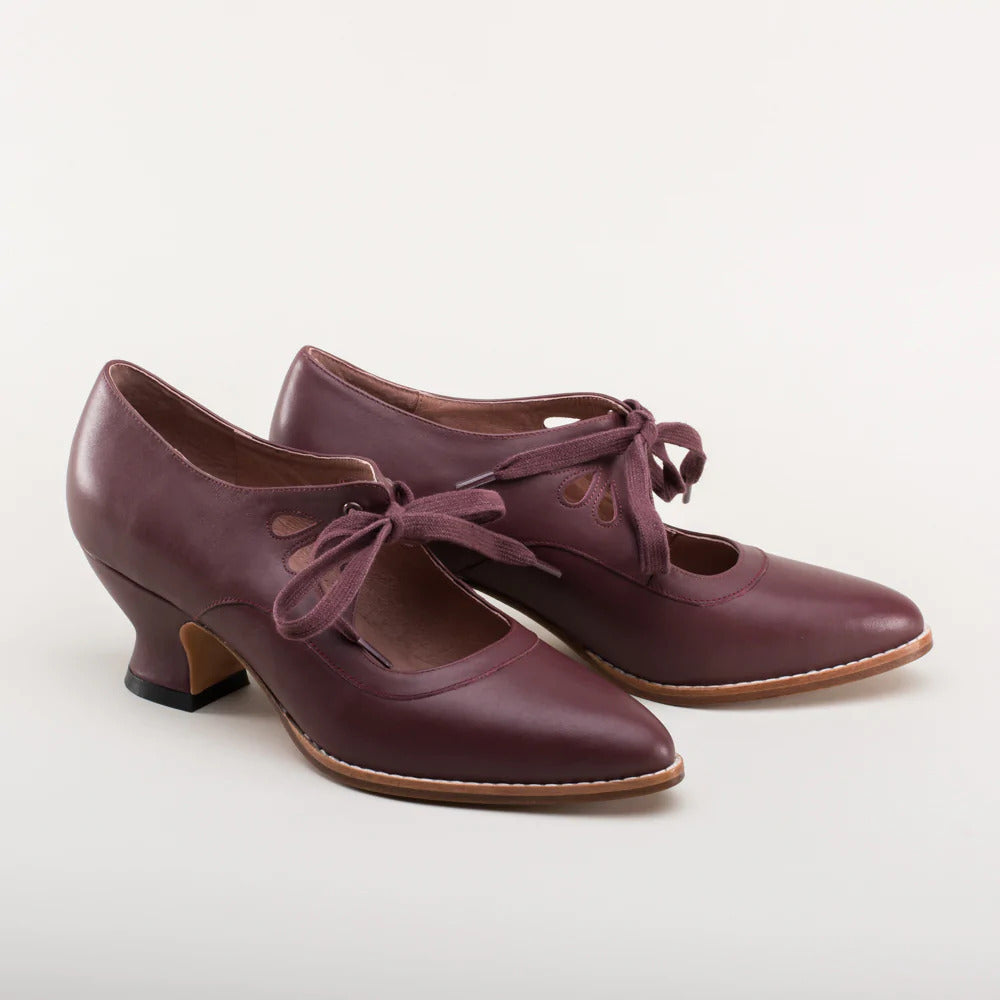 Women's Clasp Pumps with Heel Sandals with Closed Front