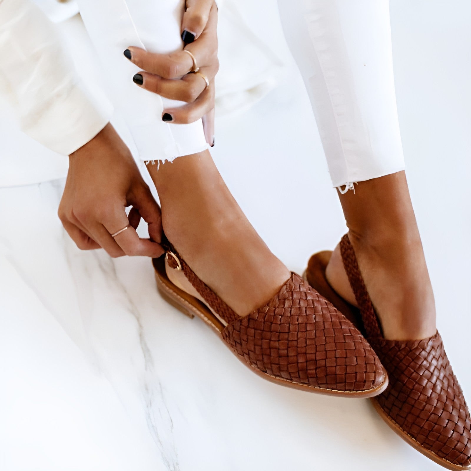 Stylish Woven Leather Pointy Sandals for Women