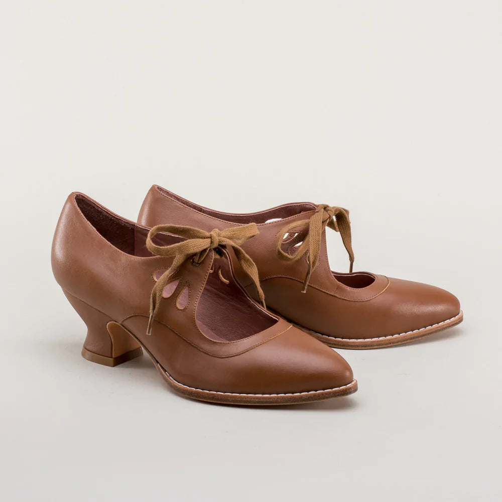 Women's Clasp Pumps with Heel Sandals with Closed Front