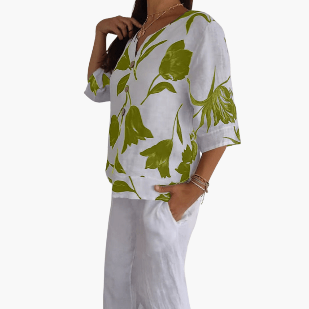 Floral Blouse – V-Neck