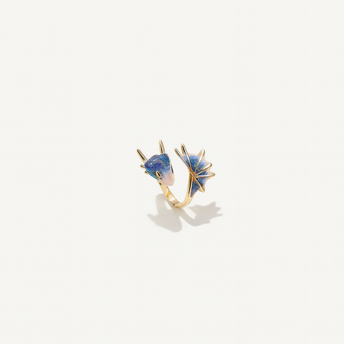 Gold ring with blue enamel fox design, featuring pointed ears and tail. Unique animal jewelry, perfect for fashion accessories and gift ideas.