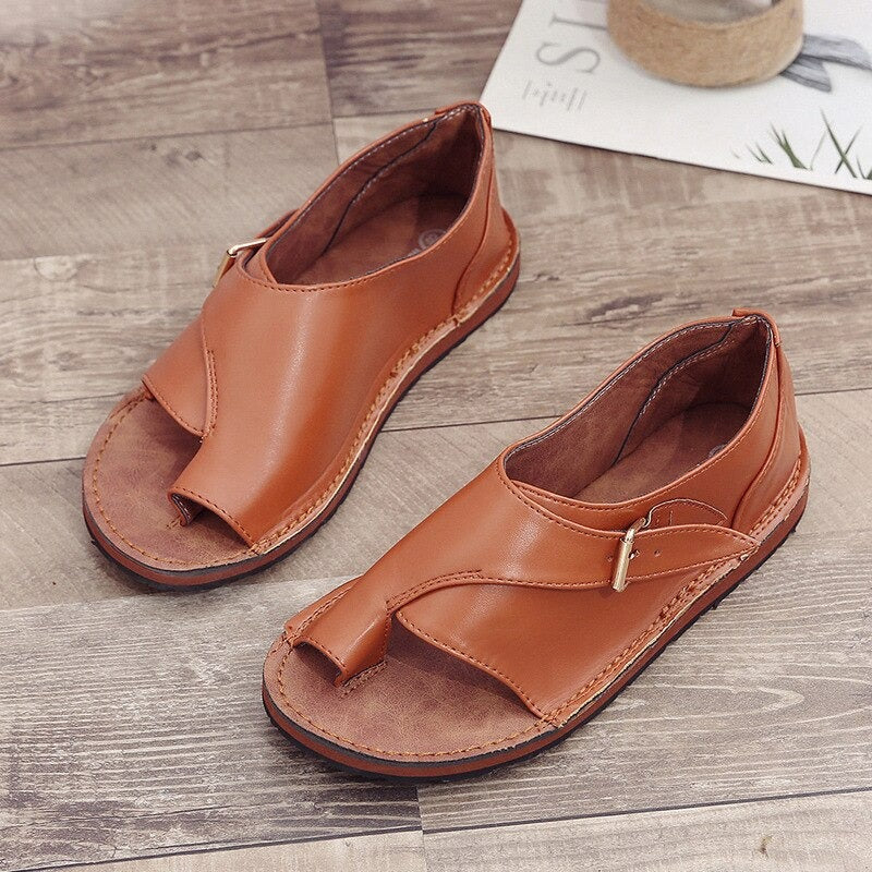Flat open Toe Leather Sandals with Buckles Adjustment for Woman