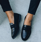 Black Leather Pointy Sandals for Woman