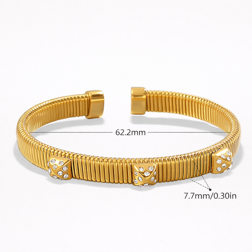 Buzzy Beauty Bracelet Gold – Playful Bee-Inspired Charm Jewelry