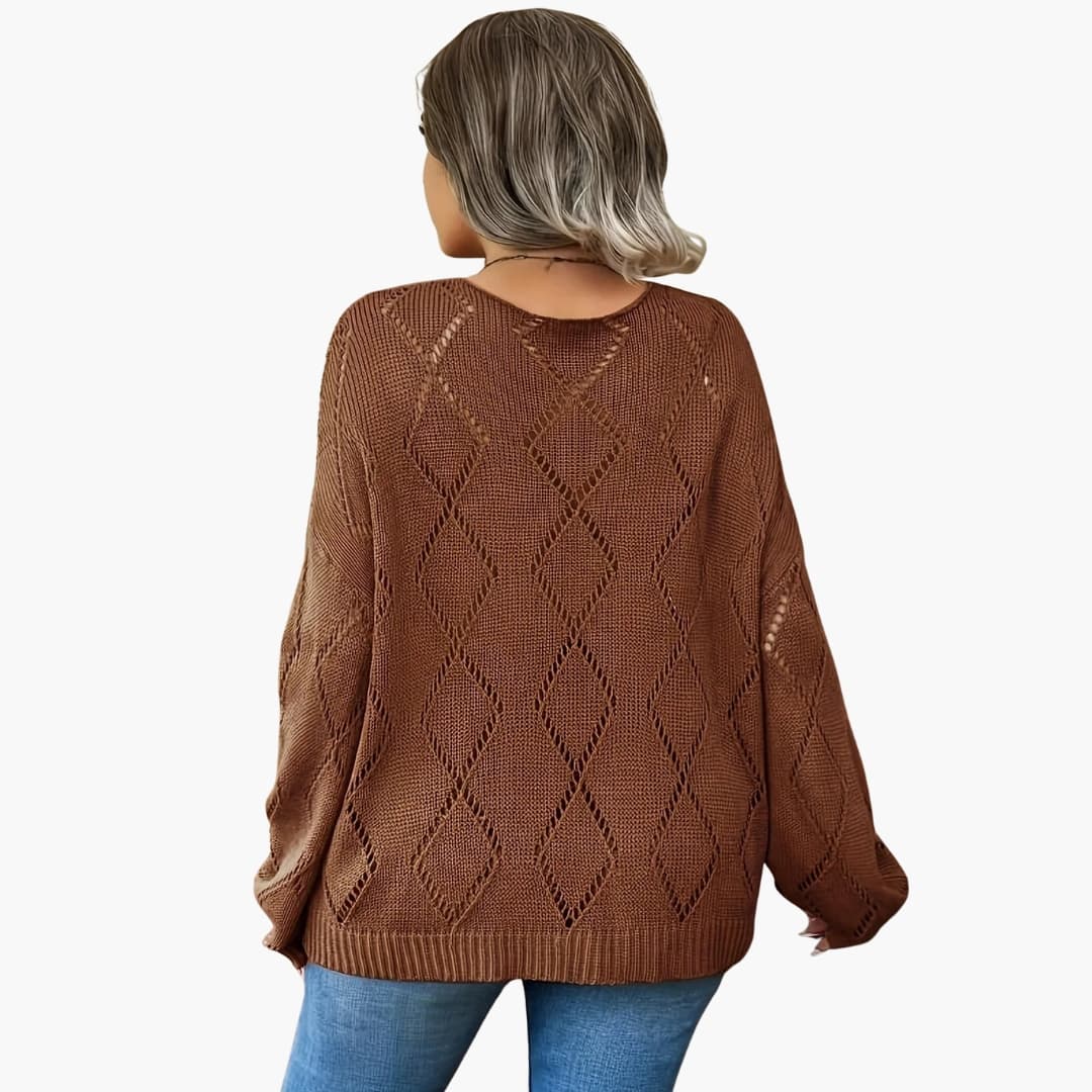 Women's Oversized Sweater with Round Neck and Long Sleeves