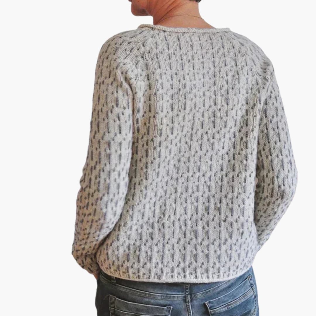 Pullover Sweater – Round Neck – Striped Pattern