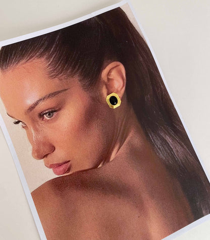 Gold Stud Earrings with Black Oval Center – Geometric Frame