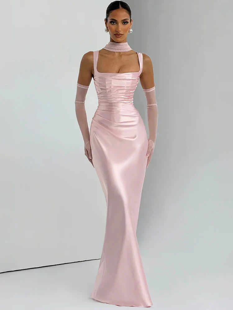Backless Maxi Dress – Elegant Halter Design for Summer Nights