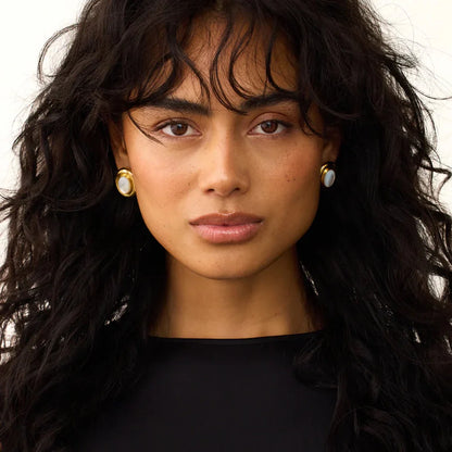 Gold Plated Pearl Stud Earrings – Classic Round Imitation Pearl Earrings for Women