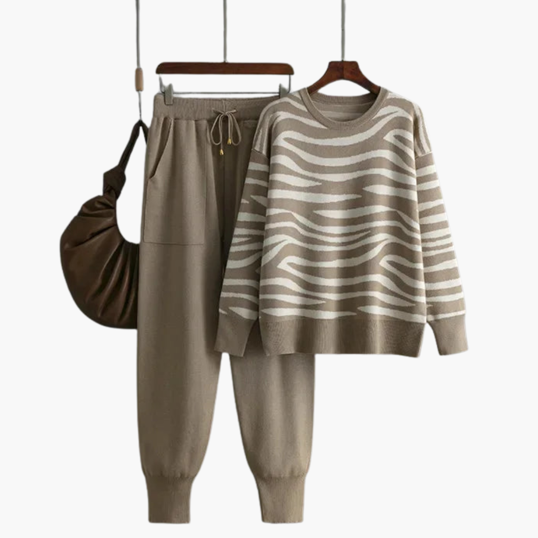 Knit Lounge Set – Striped Sweater – Jogger Pants
