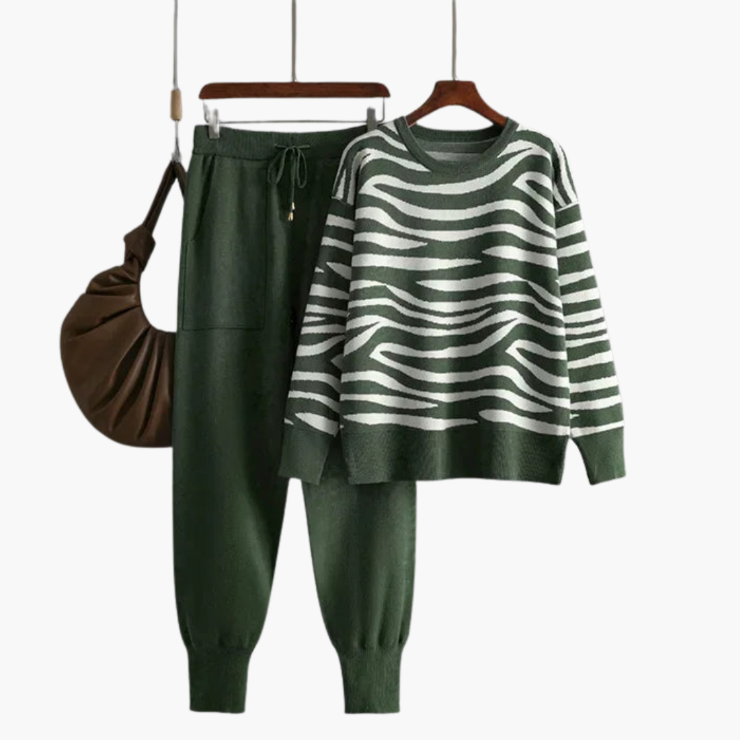 Knit Lounge Set – Striped Sweater – Jogger Pants