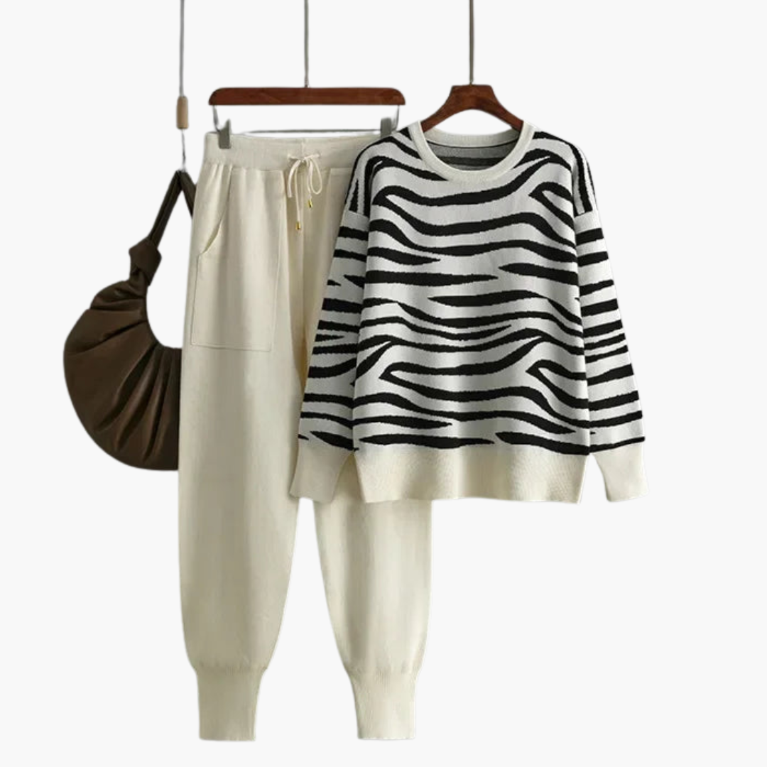 Knit Lounge Set – Striped Sweater – Jogger Pants