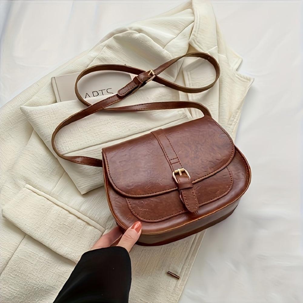 Classic Saddle Crossbody Bag