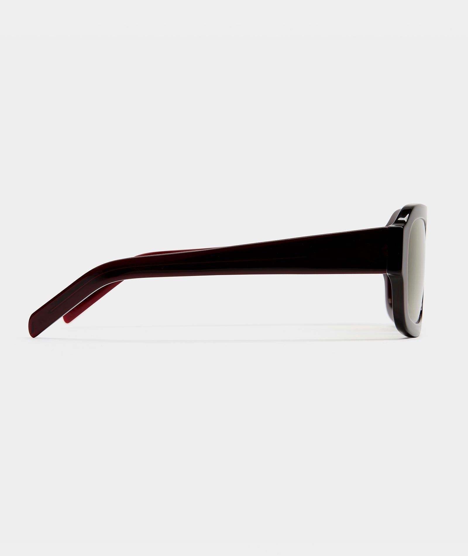 Women’s Resort-Style Sunglasses with Malbec Frame & Khaki-Tinted Lenses