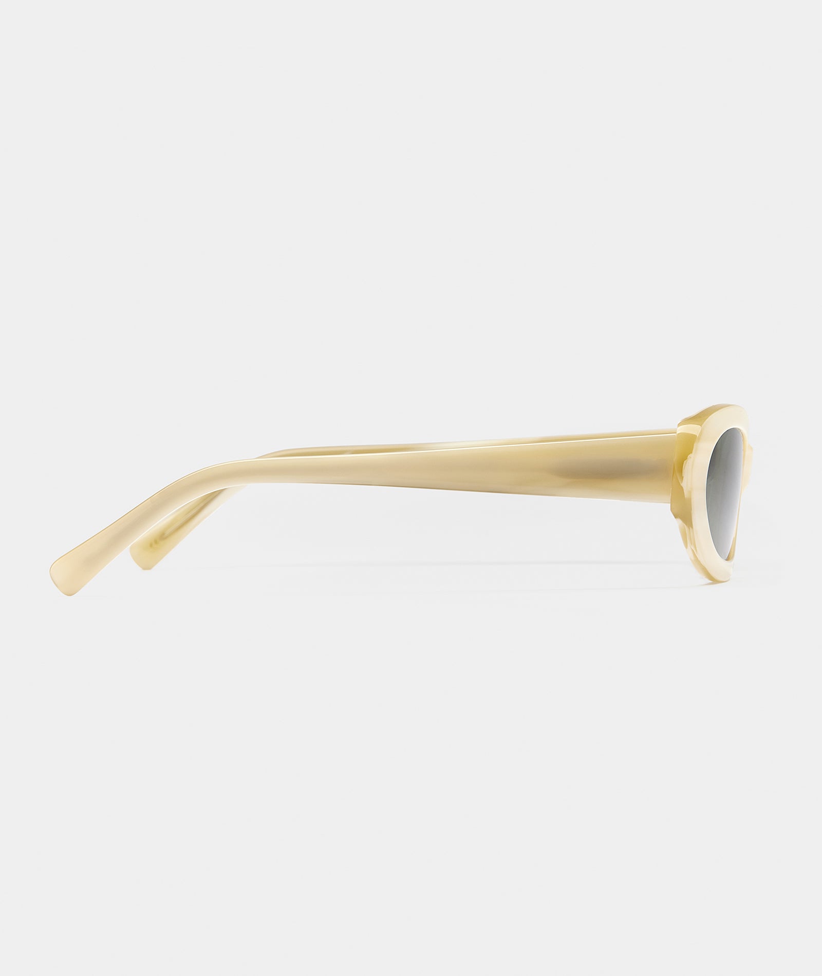 Women’s Retro-Inspired Sunglasses with Marbled Cream or Dark Tortoise Frame
